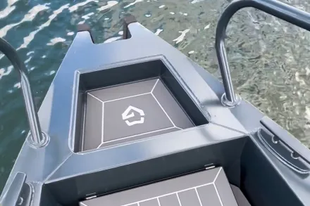 D3DA2226 C966 4095 92F0 6A5A79977B18